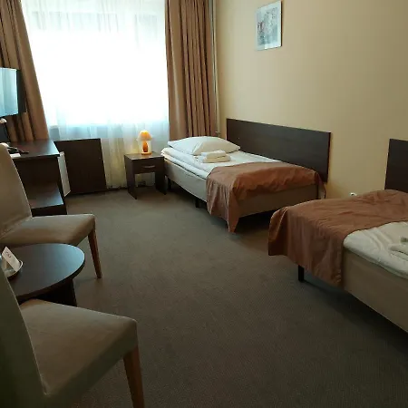 Ikar Hotel 3*