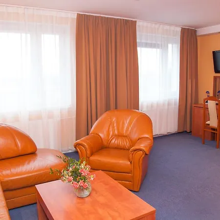Ikar Hotel
