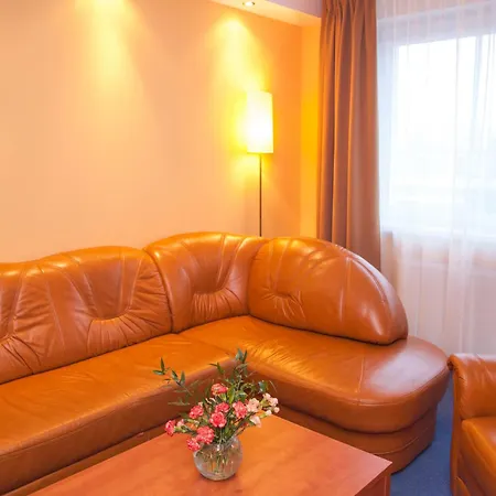 Ikar Hotel