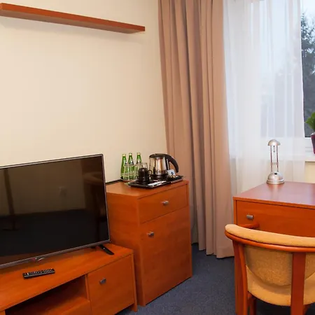 Ikar Hotel 3*