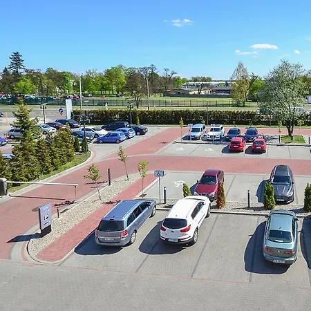 Ikar Hotel